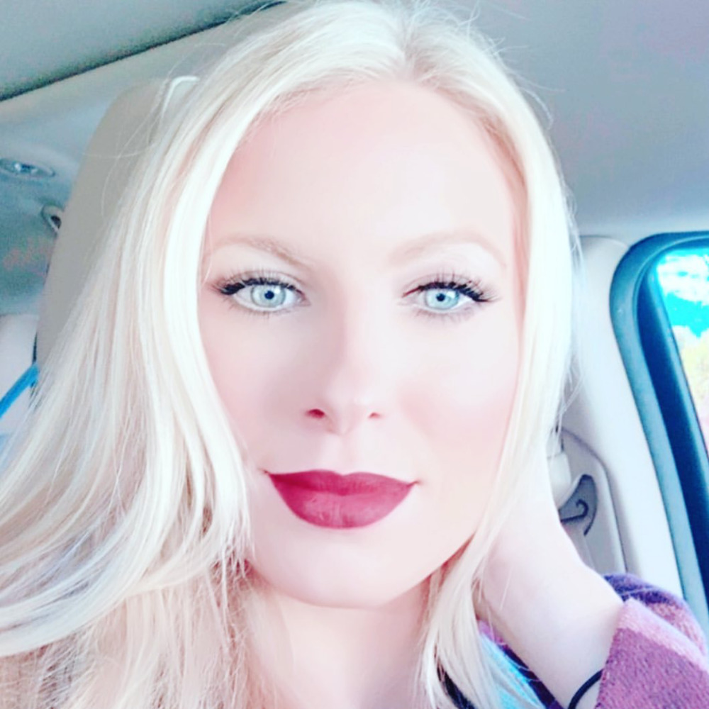 Meet your Posher, Ashley